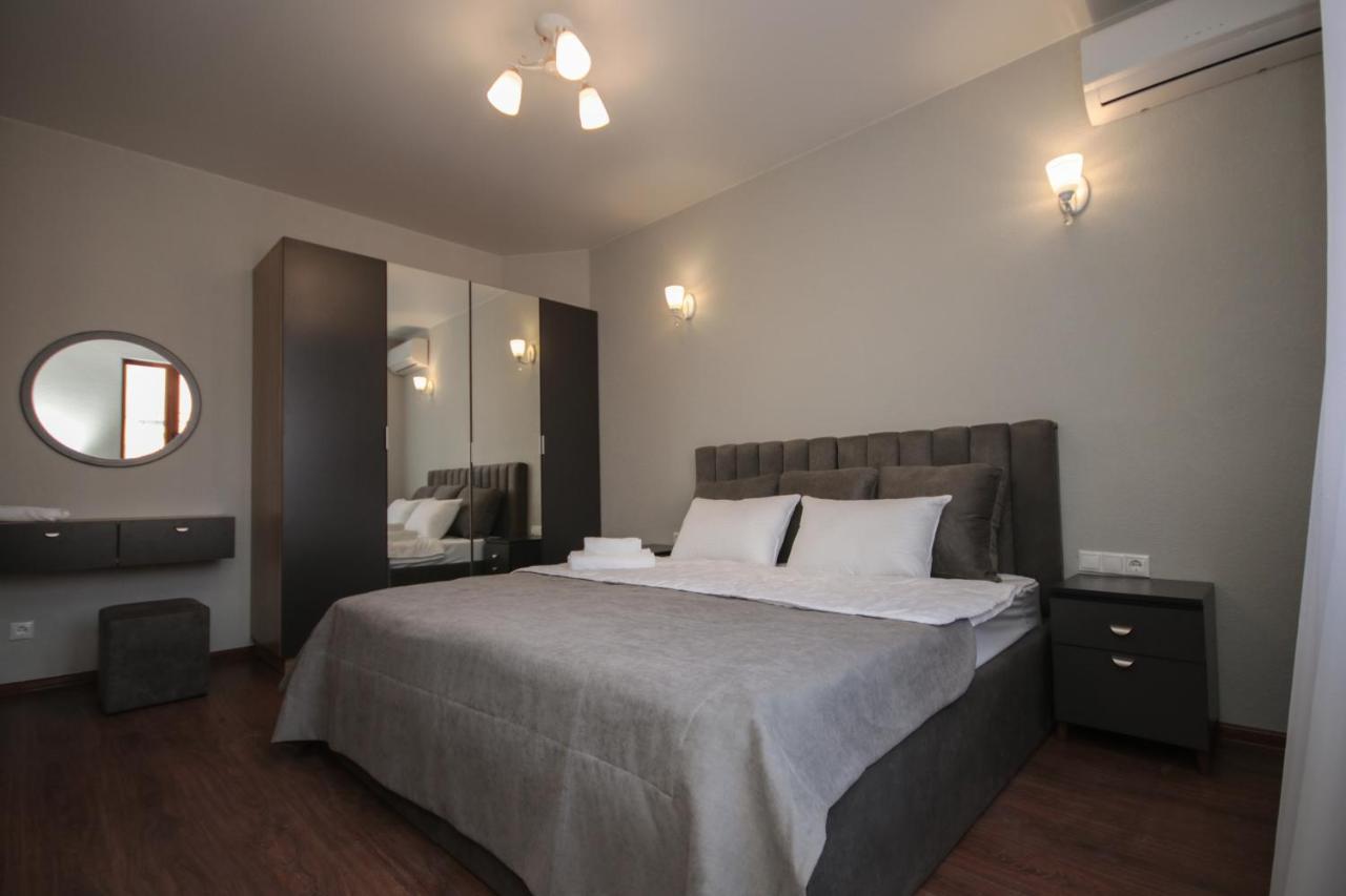 Hillside Guest House Ереван Экстерьер фото