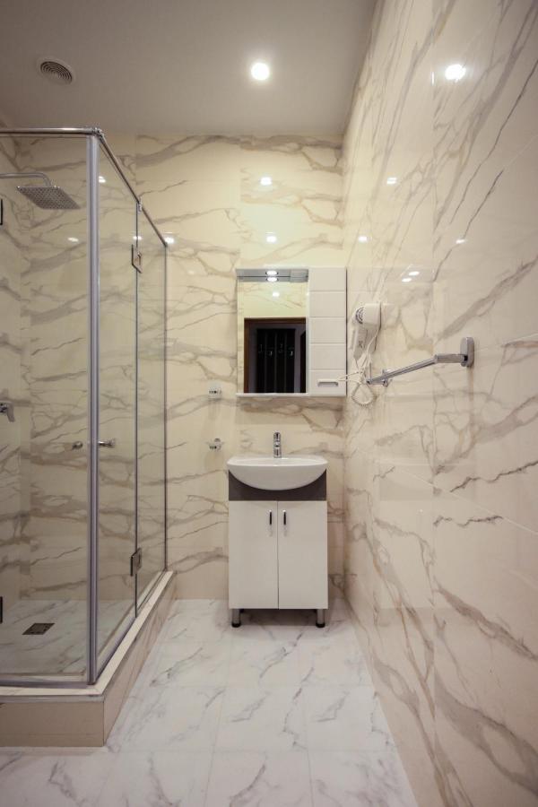 Hillside Guest House Ереван Экстерьер фото