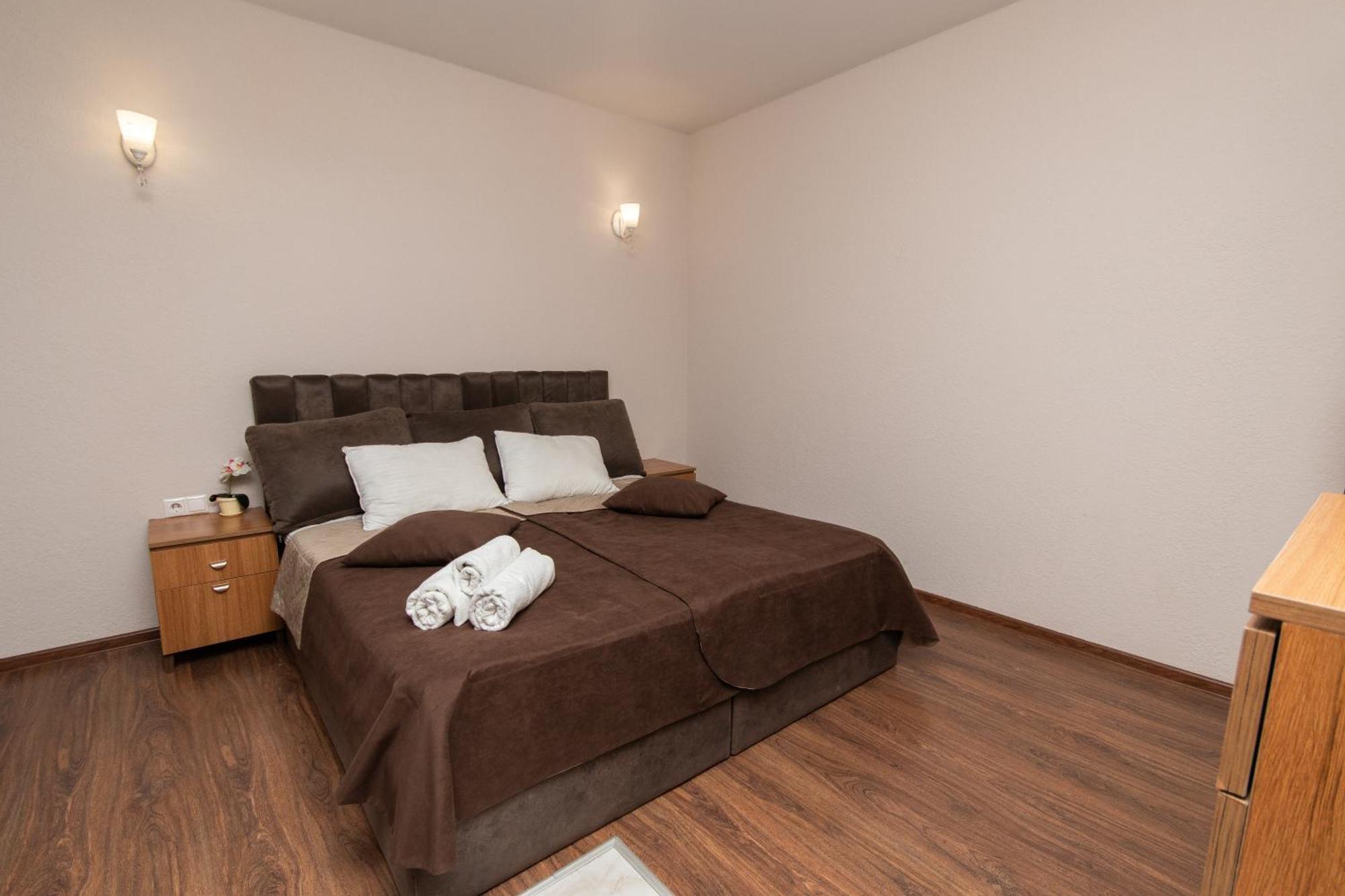 Hillside Guest House Ереван Экстерьер фото